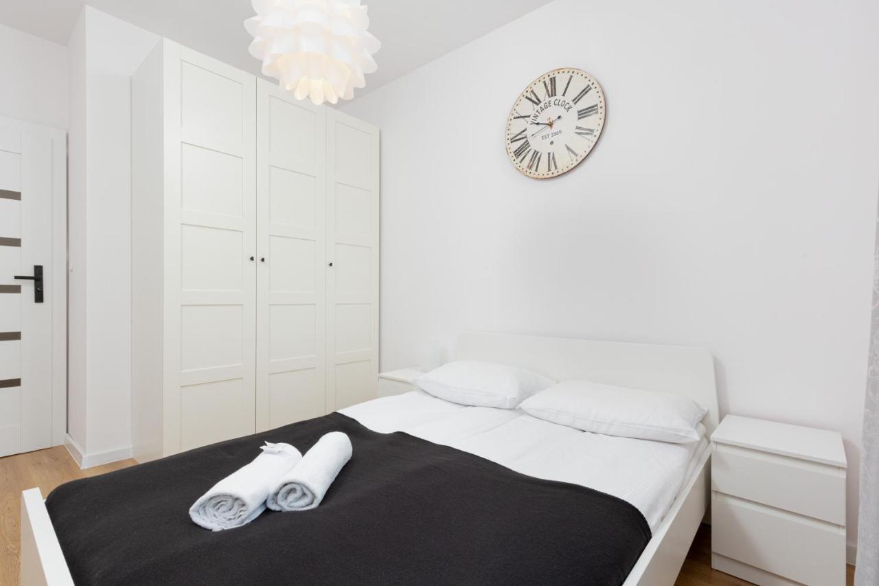 Forum Wola Jana Kazimierza Apartment By Noclegi Renters Warsaw Luaran gambar