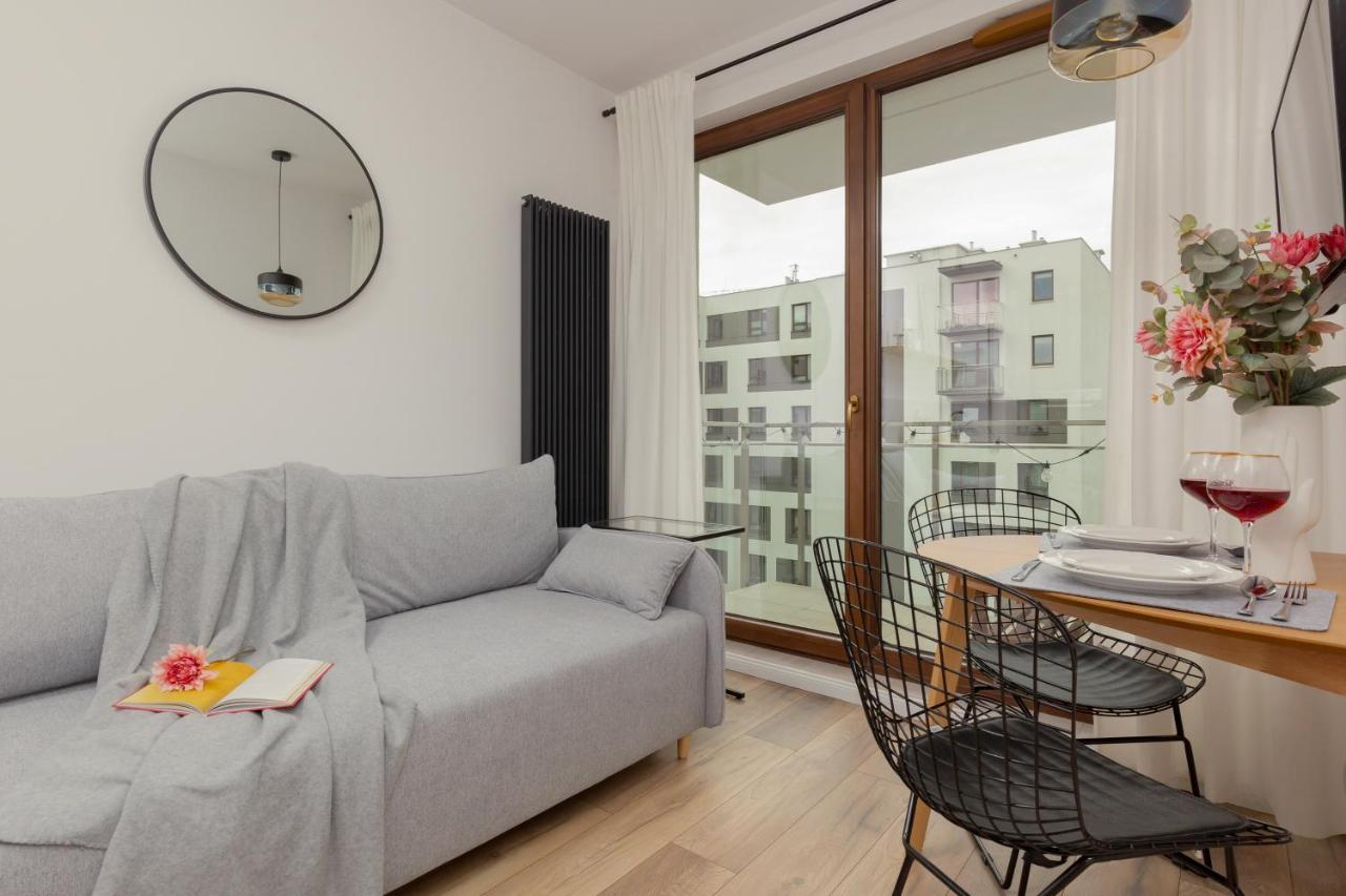 Forum Wola Jana Kazimierza Apartment By Noclegi Renters Warsaw Luaran gambar