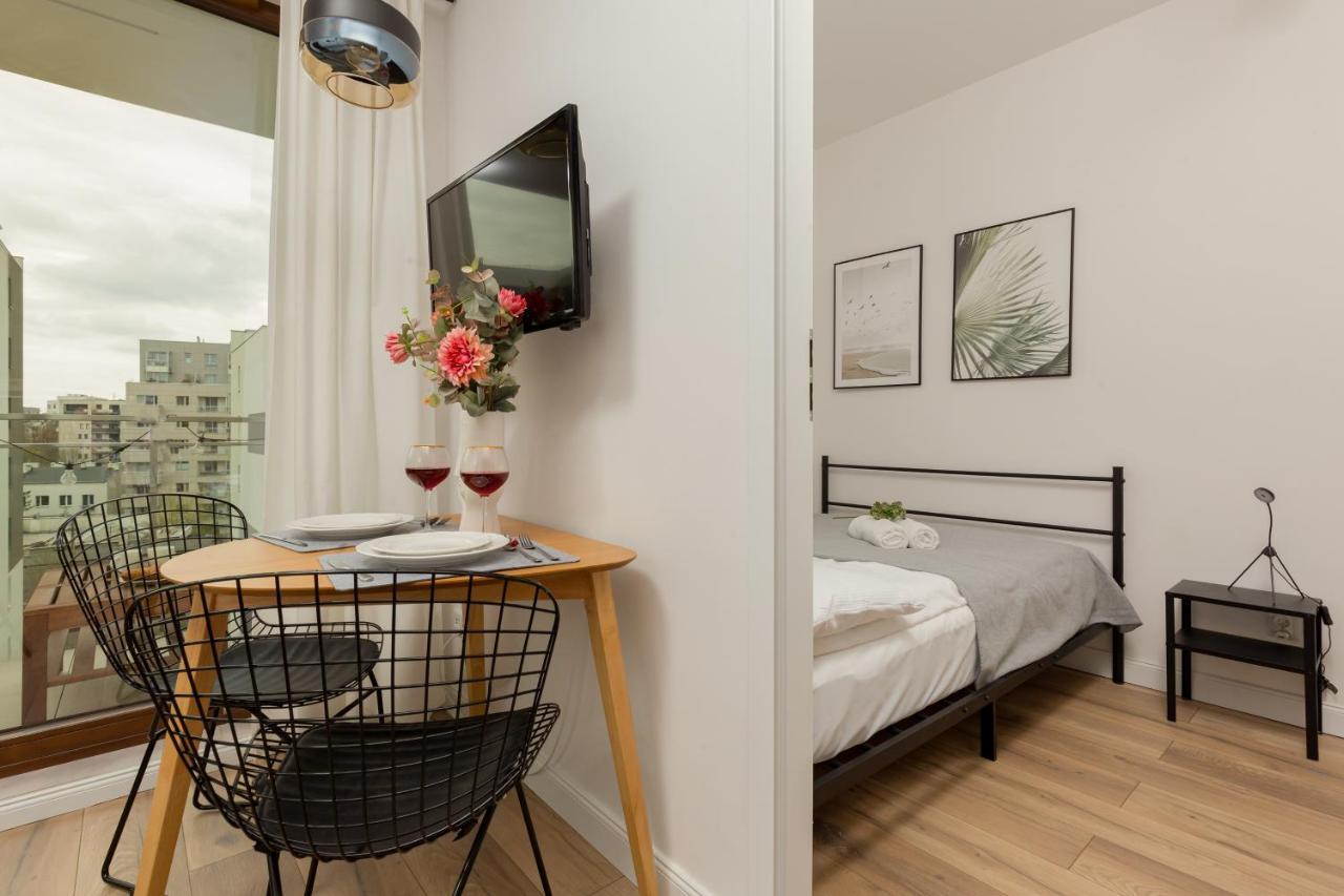 Forum Wola Jana Kazimierza Apartment By Noclegi Renters Warsaw Luaran gambar